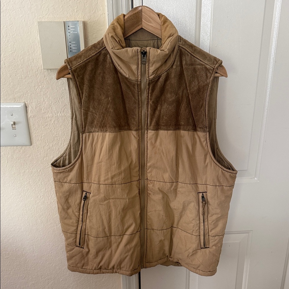 GAP Men's Vest in Brown and Tan
